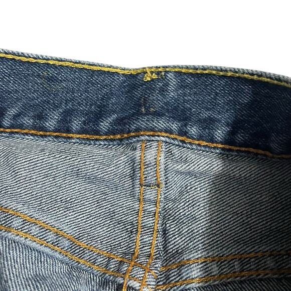 Levis 505 Mens Jeans Size 36 Blue Regular Fit Straight Zip Fly Denim Med Wash - Picture 7 of 11